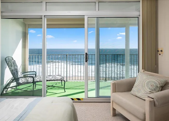 English Towers-Wonderful Ocean Views From This 2 Bedroom Condo With Indoor Pool! Ocean Stadt