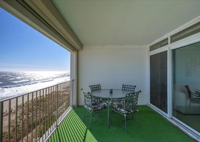 English Towers-Wonderful Ocean Views From This 2 Bedroom Condo With Indoor Pool! Ferienhaus *