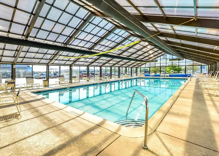 Holiday home Towers-wonderful Ocean Views From 2 Bedroom With Indoor Pool! *