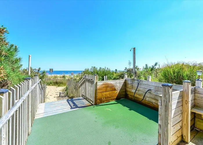 Towers-wonderful Ocean Views From 2 Bedroom With Indoor Pool! *